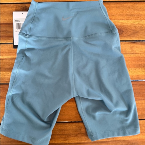 Nike One Dri-FIT - High Waist 8" - Steel Blue XS - Short Tights - Side Pockets - Picture 5 of 5